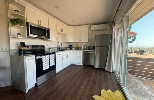 Mount Helix Apartment | Serenity - Amazing Views & Modern Charm