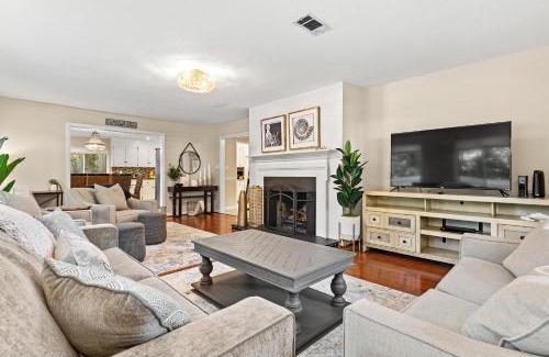 Lawton Woods House | Serenity by the Sea