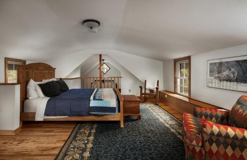 Marshall House | Serenity Cabin In The Woods