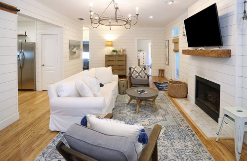 White's Gulfview House | Serenity Cottage-Pool, Private Beach- Dog Friendly