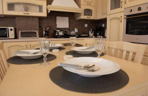 Aigio Villa | Serenity Guesthouse