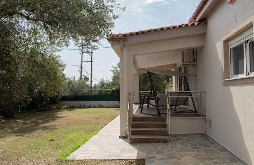 Aigio Villa | Serenity Guesthouse