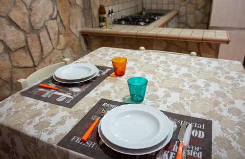 Allumiere Apartment | Serenity House by Rentbeat