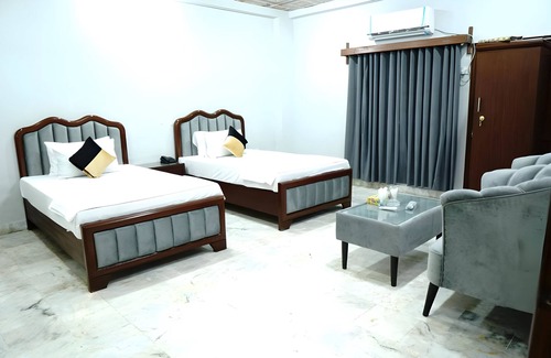 Sukkur House | Serenity Lodge Guest House