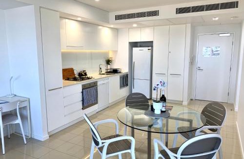 Darwin City Centre Apartment | Serenity Peary - Executive 1brm at Darwin Waterfront with Sea Views