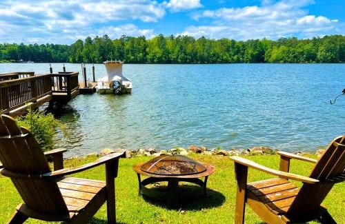 Prosperity House | Serenity View Lakeside Retreat on Lake Murray, SC