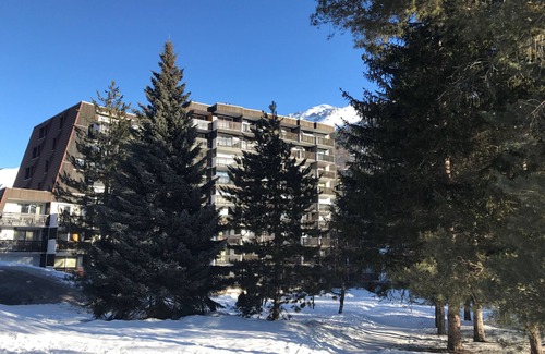 La Salle-les-Alpes Apartment | Serre che 1400 - the room - Plaine Alpe- STUDIO expo sud at the foot of the slopes