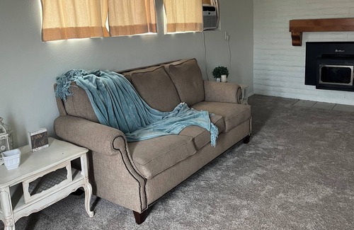 Leeds Apartment | Set against a beautiful Southern Utah bluff close to Zion, hiking trails & lakes