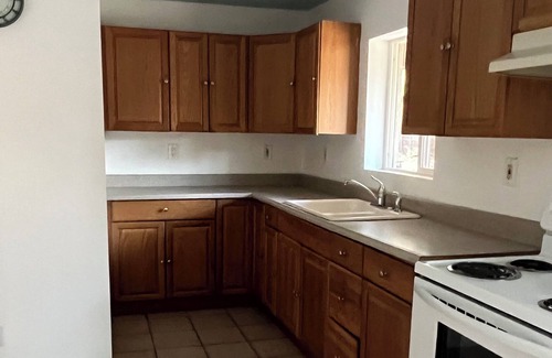 Leeds Apartment | Set against a beautiful Southern Utah bluff close to Zion, hiking trails & lakes