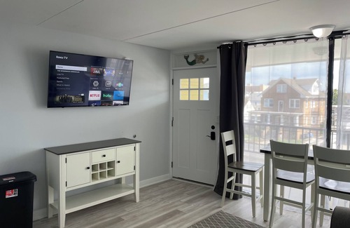 Cape May - Wildwood Condo | Settle In the Sun!nFantastic centrally located North Wildwood Condo