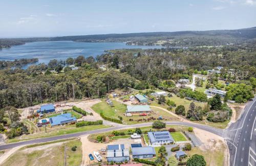 Broadwater House | Settlers Cottage and Settle Inn