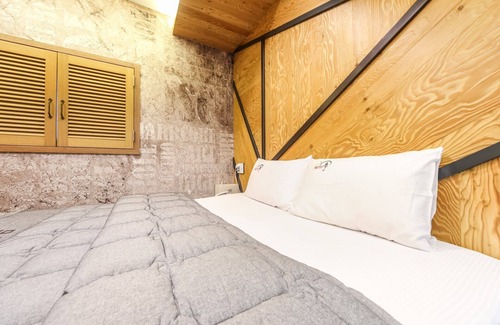 Chilgok Hotel | Seven Palgongsan Bombom