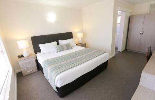 Mildura Central Business District Hotel | Seven Pines Motor Inn