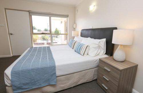 Mildura Central Business District Hotel | Seven Pines Motor Inn