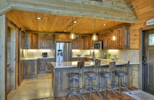 Blue Ridge Cabin | Seven's Heaven | Free Night Offer!