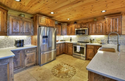 Blue Ridge Cabin | Seven's Heaven | Free Night Offer!