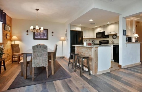 Seven Springs Condo | Seven Springs 3 Bedrooms Premium Condo, Ski In/Ski Out by RedAwning