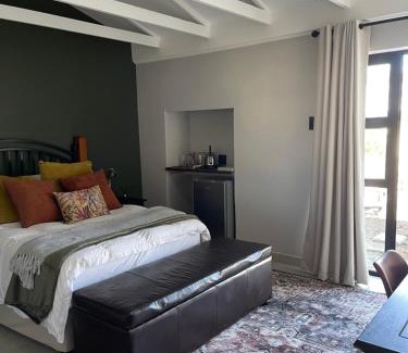 Secunda House | Seven