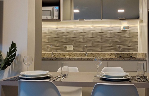 Reboucas Apartment | Seventh Avenue Oxford -7TH041