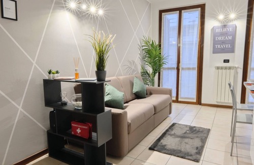 Seveso Apartment | [seveso-stazione] Design, Wifi & Garage Privato