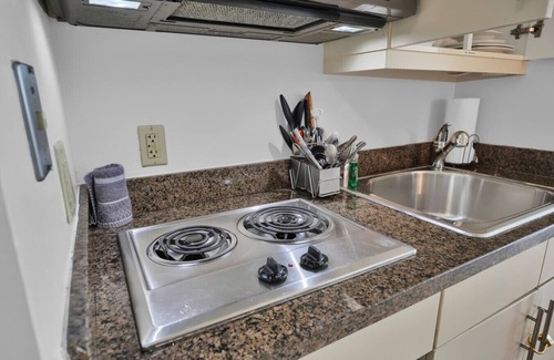 Coconut Grove Apartment | SF Amazing Studio - Walking Distance to Cocowalk