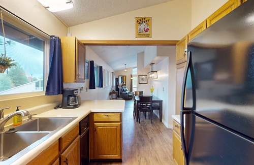 Shadow Mountain House | Shadow Mountain Village Escape | 2 Living Areas, Deck & Yard | Walk to Trail