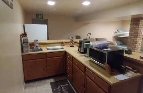 Ferron House | Shady Aspen