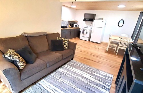 Sulphur House | Shady Cove -Tucked away in a cove near Lake of the Arbuckles