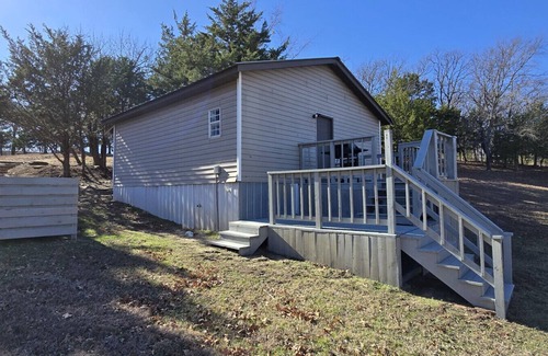 Sulphur House | Shady Cove -Tucked away in a cove near Lake of the Arbuckles