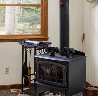 Thompsonville House | Shady Pines @ Crystal Mountain Resort