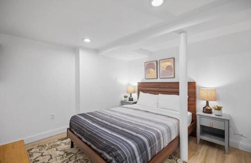 Shadyside Apartment | Shadyside, Pittsburgh, Modern and Quiet 1 Bedroom Unit1 with Free Parking