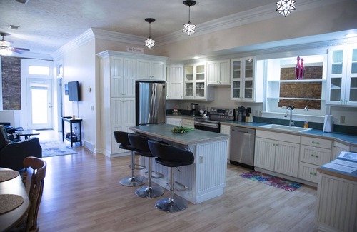 Manistee Apartment | Shaffer Haus-Downtown Riverfront Retreat