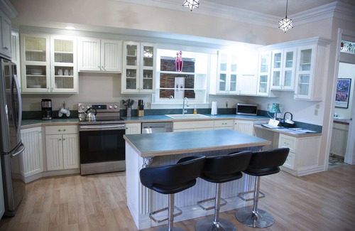 Manistee Apartment | Shaffer Haus-Downtown Riverfront Retreat