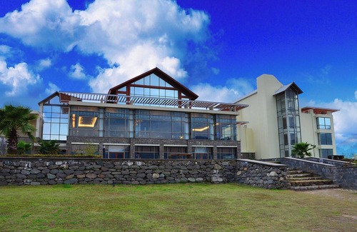 Khyber Pakhtunkhwa Hotel | Shah Continental Hotel and Restaurant