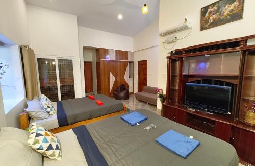 Shrirangapattana Villa | Shalom Luxurious 3 Bedroom AC Villa 65" TV