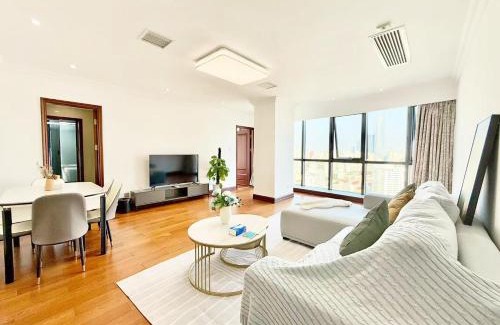 Changning Apartment | Shanghai downtown Tyms B&B Near Hongqiao Metro and Jiaotong University High view 3bedroom&2bathroom