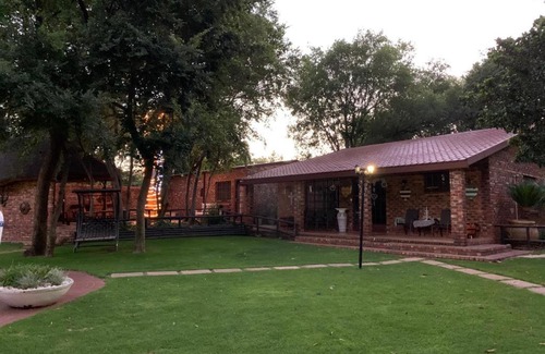 Moqhaka Apartment | SHANGRI-LA RIVER RESORT