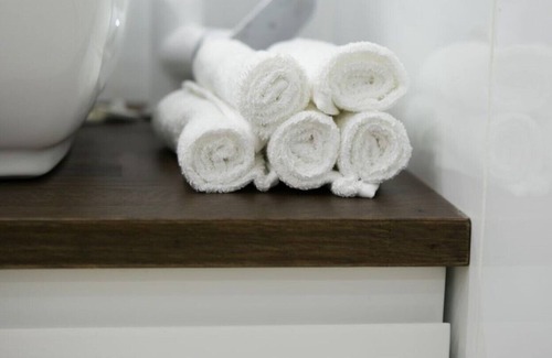 Drom HaSharon House | Shared property close to most cities up to 4 adults comfy pool sauna Hottub.