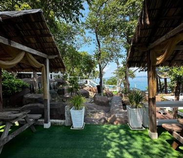 Pulau Perhentian Kecil Resort | Shari-La Perhentian Island Resort - Bluestar