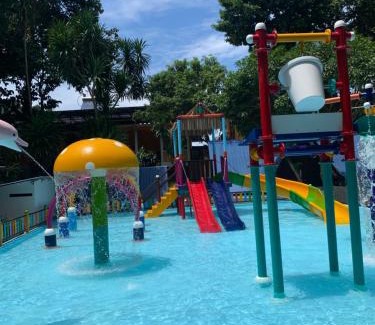 Pulau Perhentian Kecil Resort | Shari-LA Resort - Perhentian Kecil BS