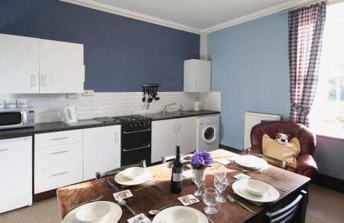 Oakamoor House | Shaw House