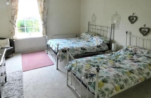 Oakamoor House | Shaw House