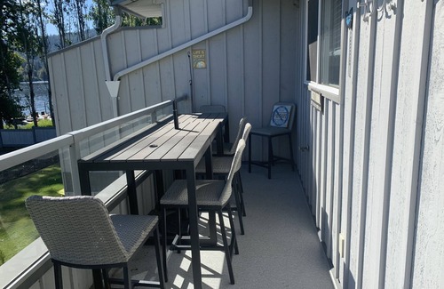 Shawnigan Lake Condo | Shawnigan Lake - Beach Front Oasis