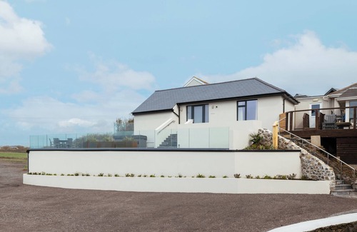 Mullion House | SHEARWATER, pet friendly, with pool in Mullion