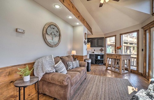 Shell Knob House | Shell Knob Guest House with Lake View, Fire Pit