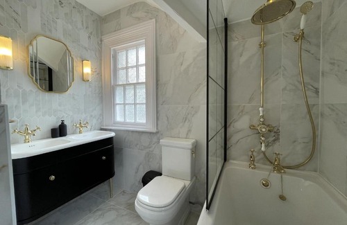 Keswick House | Shelley Cottage