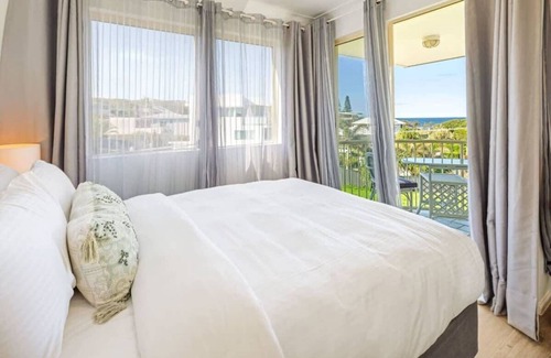 Shelly Beach Apartment | Shelly Beach Oasis: Steps from the Sea