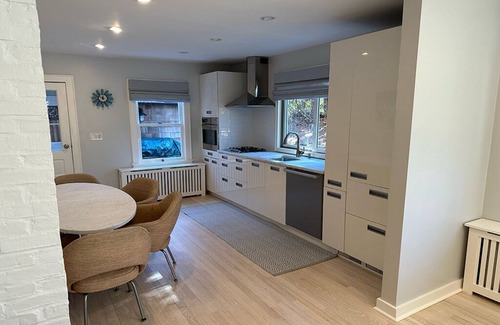 Menantic Creek House | SHELTER ISLAND GEM !