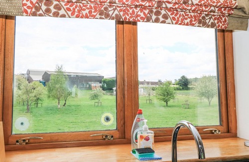 Milborne Saint Andrew Cottage | Shepherd's Barn