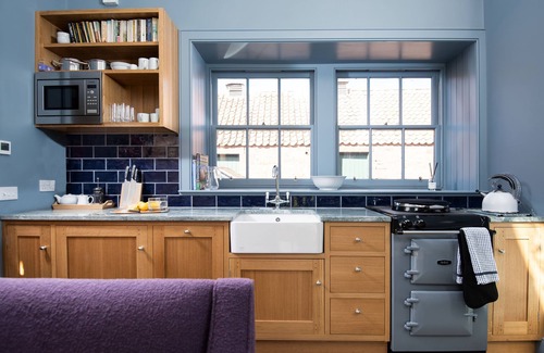 Haddington Apartment | SHEPHERD'S BOTHY AT PAPPLE STEADING - a luxury bolthole for 2 close to East Lothian's outstanding co